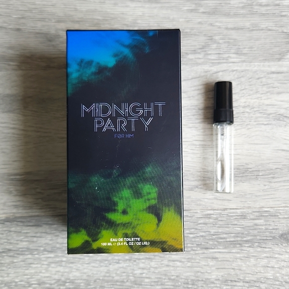 Other - FREE Midnight party 5ml decant